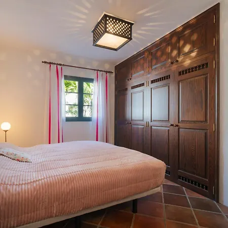 Lanzahost Casa Felix * Nazaret